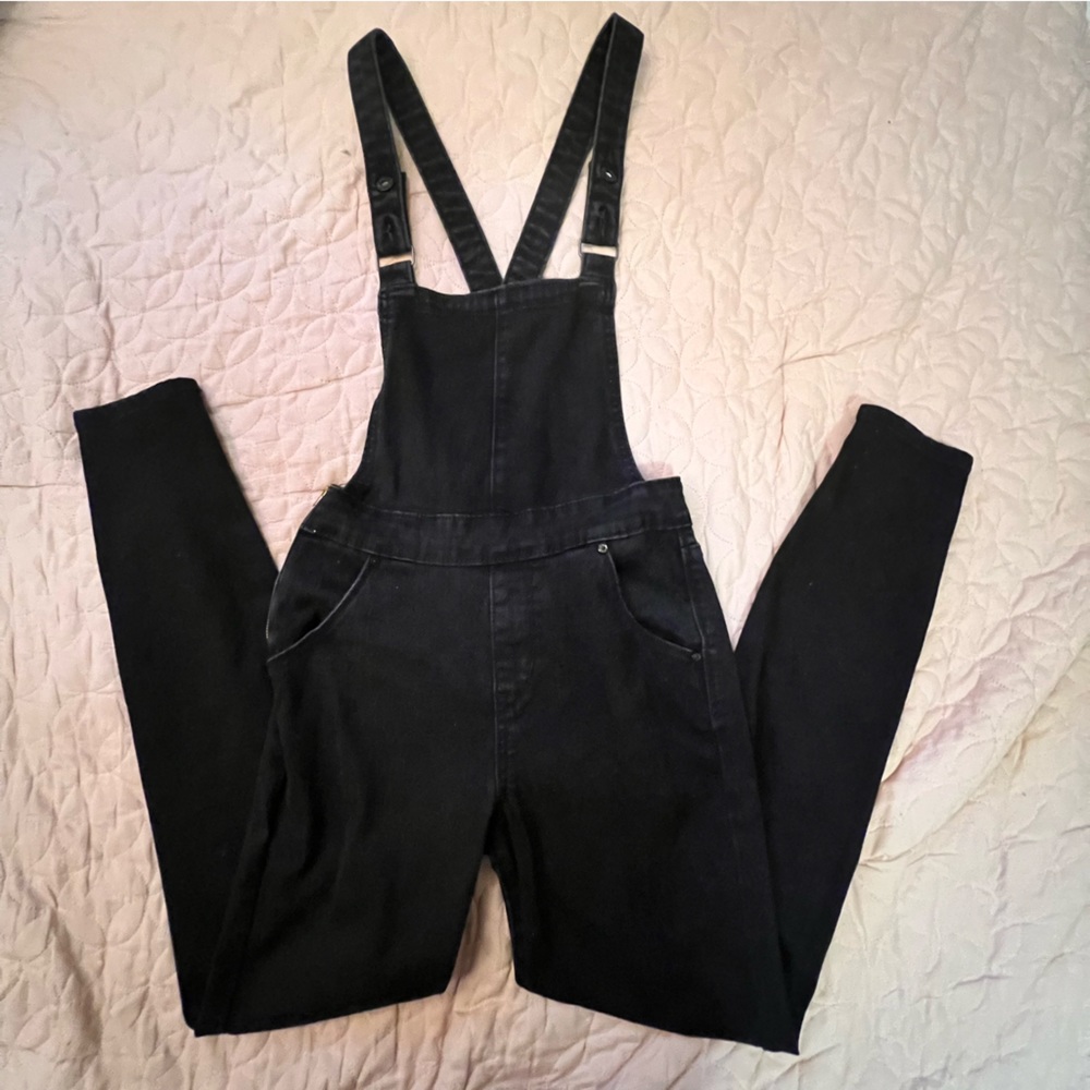 Black Denzil Levi’s jean overalls